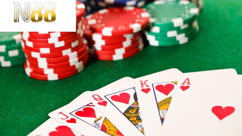 Tổ hợp bài và các quyền lựa chọn trong ván Poker 